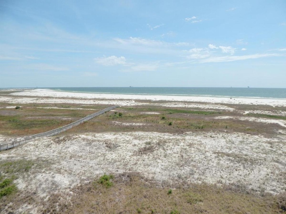 517 Holiday Isle Image 25